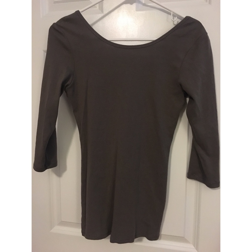 VS Low Back Shirt